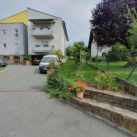 Ferienwohnung Schlossblick 2 oder 5 Stainz Exterior foto
