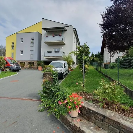 Ferienwohnung Schlossblick 2 oder 5 Stainz Exterior foto